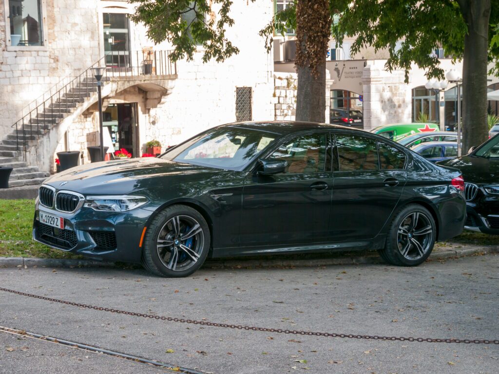 LHD BMW cars with left hand for all country